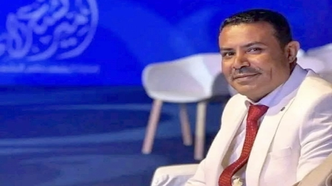 ​الشاعر عبدالواحد عمران يتأهل إلى نصف نهائي مسابقة أمير الشعراء